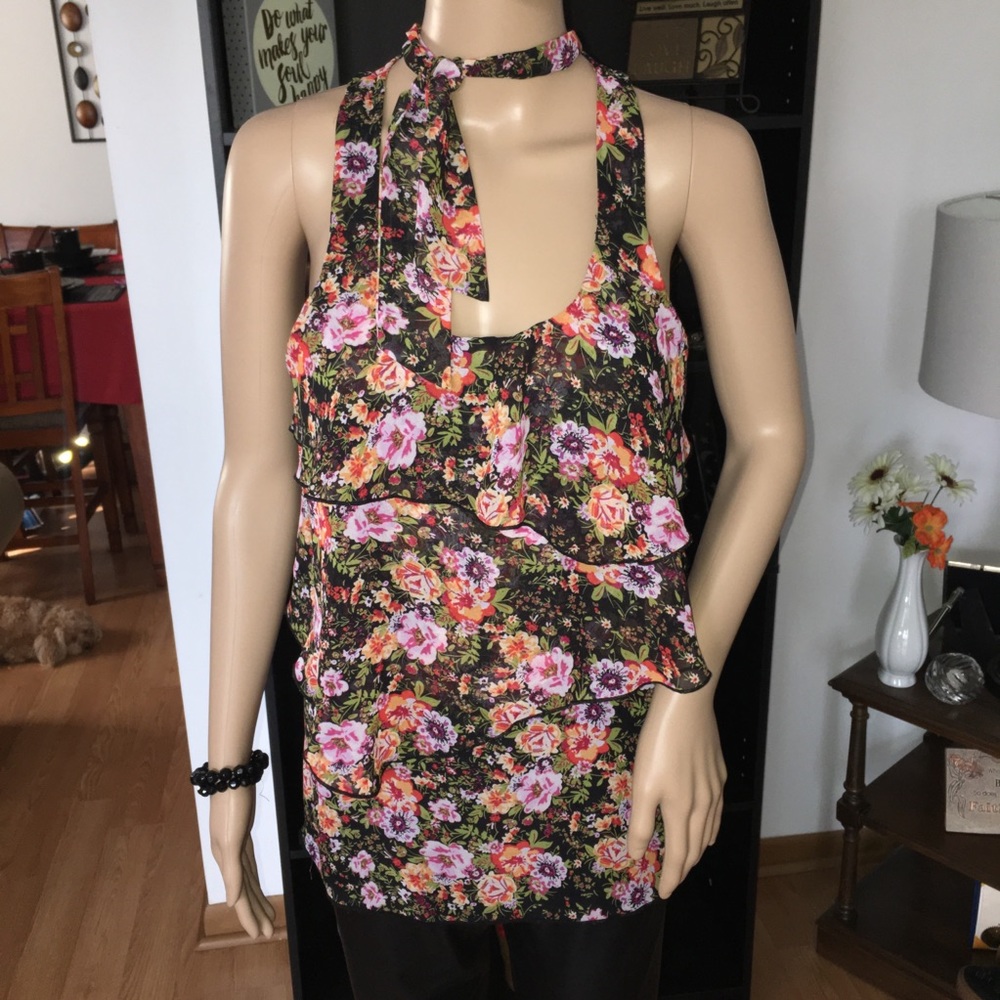 🌸4/$35 Degrees Black & Pink Floral Print Shirt 🌸